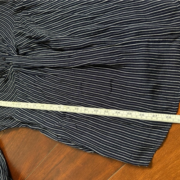 Led Women’s Collared TShirt Mini Dress Size Small Navy and White Pinstripes - Picture 5 of 6